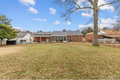 10397 Midland Boulevard, Overland, MO 63114 - Photo 4