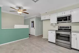 16 Doe Ct, Wentzville, MO 63385 - Photo 2