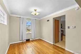 7512 Marillac Dr, Saint Louis, MO 63121 - Photo 10