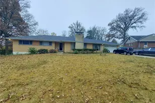62 Harneywold Dr, Saint Louis, MO 63136 - Photo 2