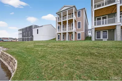 206 Marais Temps Clair Way, Saint Charles, MO 63301 - Photo 2