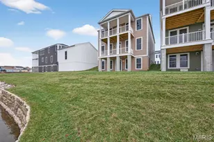 206 Marais Temps Clair Way, Saint Charles, MO 63301 - Photo 2