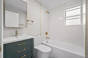 2140 Princeton Pl, Richmond Heights, MO 63117 - Photo 10