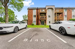 2745 Westphalia Ct, Saint Louis, MO 63129 - Photo 22