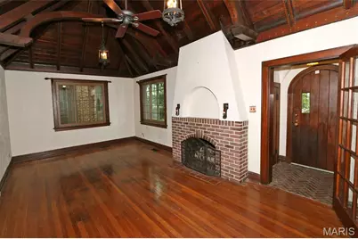 8788 Pine Avenue, Saint Louis, MO 63144 - Photo 4