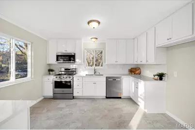 10471 Canter Way, Overland, MO 63114 - Photo 10