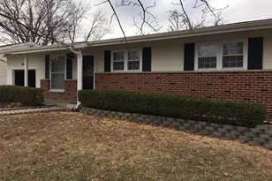3015 Copenhagen Dr, Saint Louis, MO 63125 - Photo 2