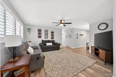 2602 West Adams Street, Saint Charles, MO 63301 - Photo 2