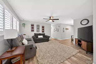 2602 W Adams St, Saint Charles, MO 63301 - Photo 2
