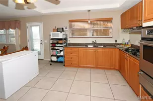3365 Brunswick Dr, Florissant, MO 63033 - Photo 8