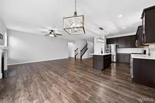 642 Wilmer Meadow Dr, Wentzville, MO 63385 - Photo 8