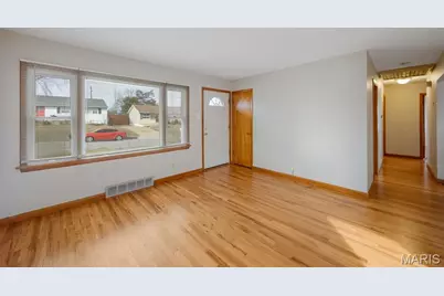 10224 Dandridge Drive, Saint Louis, MO 63123 - Photo 4
