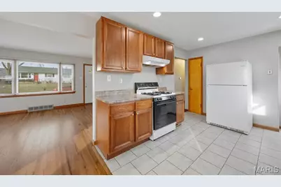10224 Dandridge Drive, Saint Louis, MO 63123 - Photo 8