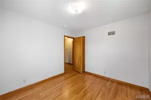 10224 Dandridge Dr, Saint Louis, MO 63123 - Photo 12