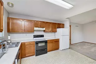 1033 Bieker Rd, Washington, MO 63090 - Photo 8