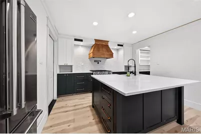 11660 Mark Twain Lane, Bridgeton, MO 63044 - Photo 2