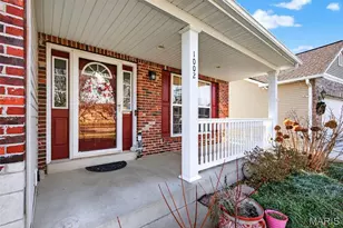 1002 Winter Lake Dr, Fenton, MO 63026 - Photo 2