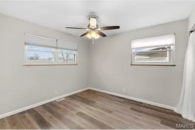 685 Crabapple Lane, Florissant, MO 63031 - Photo 12