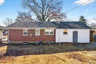 4469 Mohegan Dr, Saint Louis, MO 63123 - Photo 24