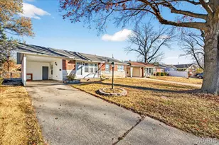 4469 Mohegan Dr, Saint Louis, MO 63123 - Photo 32