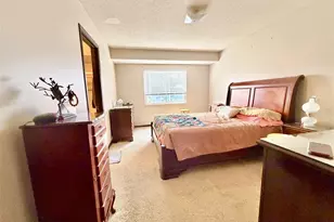 4079 Bradford Dr, Saint Charles, MO 63304 - Photo 10