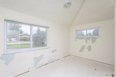 4540 Butler Hill Road, Saint Louis, MO 63128 - Photo 34