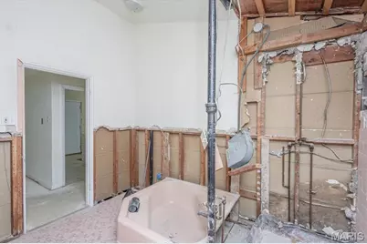 4540 Butler Hill Road, Saint Louis, MO 63128 - Photo 22
