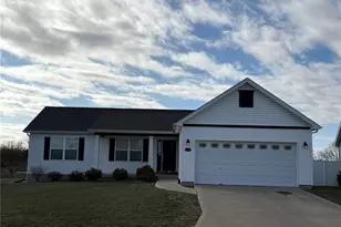 829 Warrior Ridge Dr, Warrenton, MO 63383 - Photo 1
