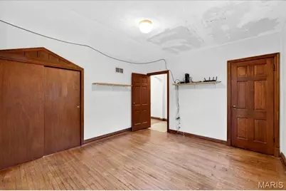 9007 Lawn Avenue, Brentwood, MO 63144 - Photo 12