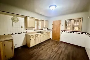 1545 Sells Ave, Saint Louis, MO 63147 - Photo 6
