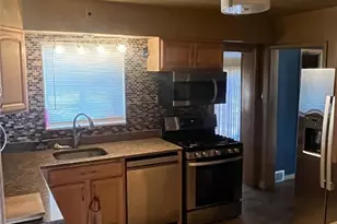 955 Jeanerette Dr, University City, MO 63130 - Photo 2
