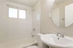 10117 Crown Point Dr, Saint Louis, MO 63136 - Photo 12