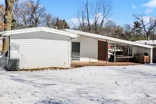 8412 Chalons Ct, Saint Louis, MO 63134 - Photo 14