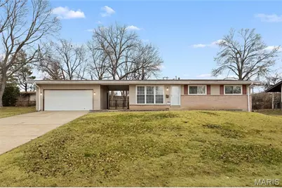 2370 Martin Drive, Florissant, MO 63033 - Photo 2