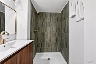 6017 Wagon Mt Ct, Unincorporated, MO 63129 - Photo 34