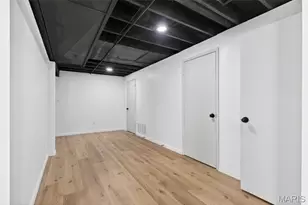 6017 Wagon Mt Ct, Unincorporated, MO 63129 - Photo 32