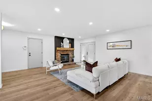 6017 Wagon Mt Ct, Unincorporated, MO 63129 - Photo 4