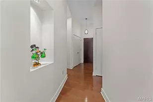 8025 Maryland Ave, Clayton, MO 63105 - Photo 12