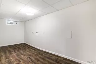 900 Alanson Dr, University City, MO 63132 - Photo 30