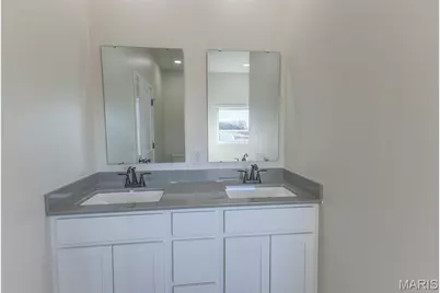 11290 Green Acres Trail, Hannibal, MO 63401 - Photo 8