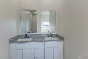 11290 Green Acres Trail, Hannibal, MO 63401 - Photo 8