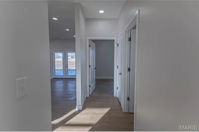 11290 Green Acres Trail, Hannibal, MO 63401 - Photo 16