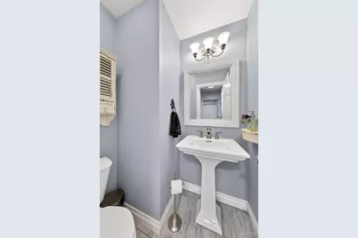 401 Valley Oaks Drive, Wentzville, MO 63385 - Photo 14