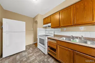 7806 Underhill Dr, Saint Louis, MO 63133 - Photo 16