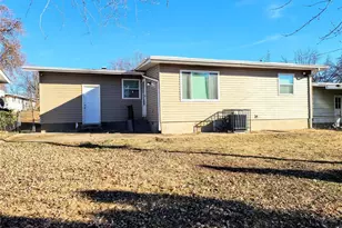 9017 Clarion Dr, Saint Louis, MO 63136 - Photo 4