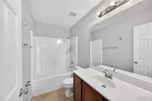 1290 Shorewinds Trail, Saint Charles, MO 63303 - Photo 34