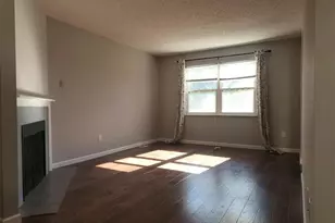 2408 Hidden Meadow Ln, Ballwin, MO 63021 - Photo 4