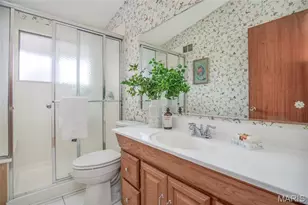 193 Horseshoe Dr, Kirkwood, MO 63122 - Photo 26