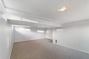 19 Deerpath Dr, Saint Peters, MO 63376 - Photo 18