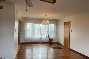 7 Wayne St, Saint Charles, MO 63301 - Photo 4